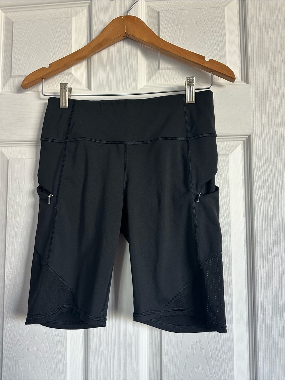 Athleta Black Women's Athletic Shorts with Side Pockets
